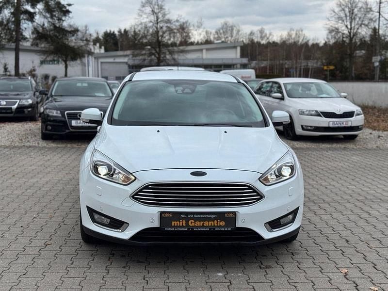 Gebraucht Ford Focus Titanium 150 PS (110 kW) 2014 Weiß Limousine