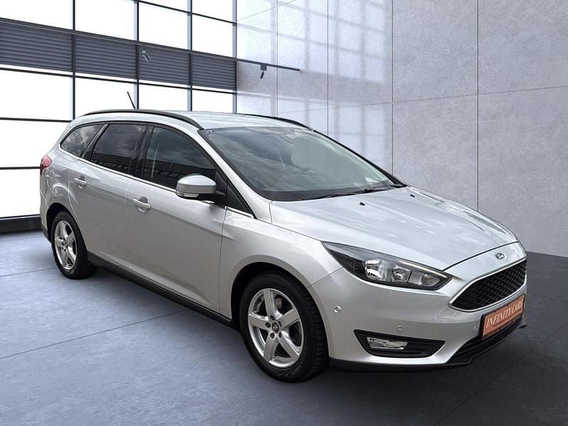 Silber Gebraucht 2018 Ford Focus Cool & Connect Kombi | 13.990 € (Guter Preis) - Bild 1/4