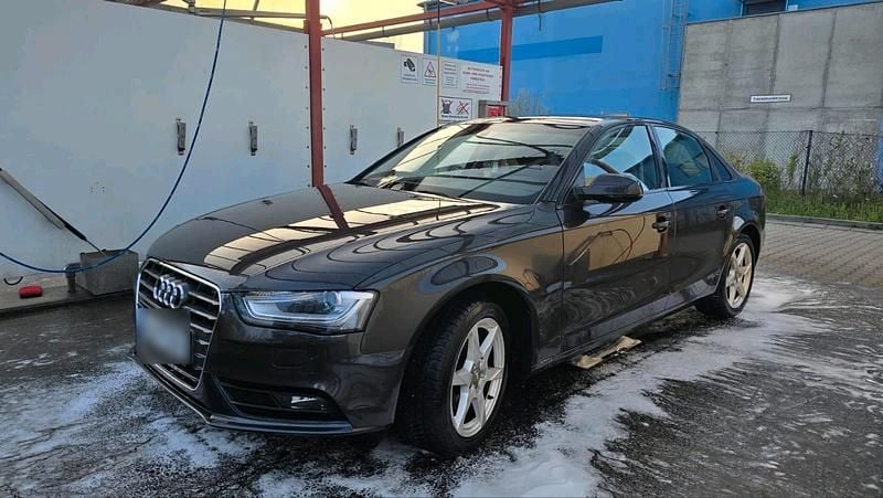 Second-hand Audi A4 170 CP (125 kW) 2012 Berlinǎ