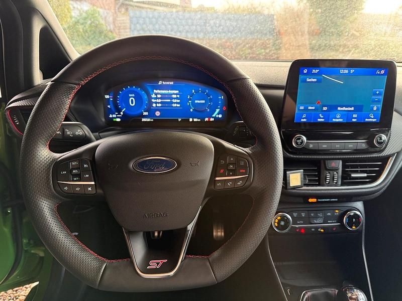 Gebraucht Ford Fiesta ST 200 PS (147 kW) 2023 Grün Kleinwagen