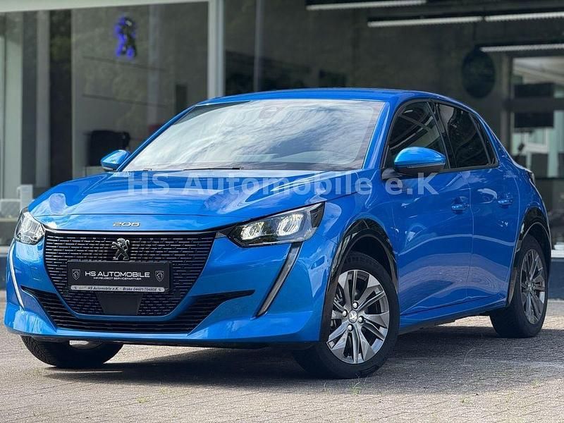 Blau Gebraucht 2021 Peugeot e-208 Allure Kleinwagen | 17.699 € (Fairer Preis) - Bild 1/4