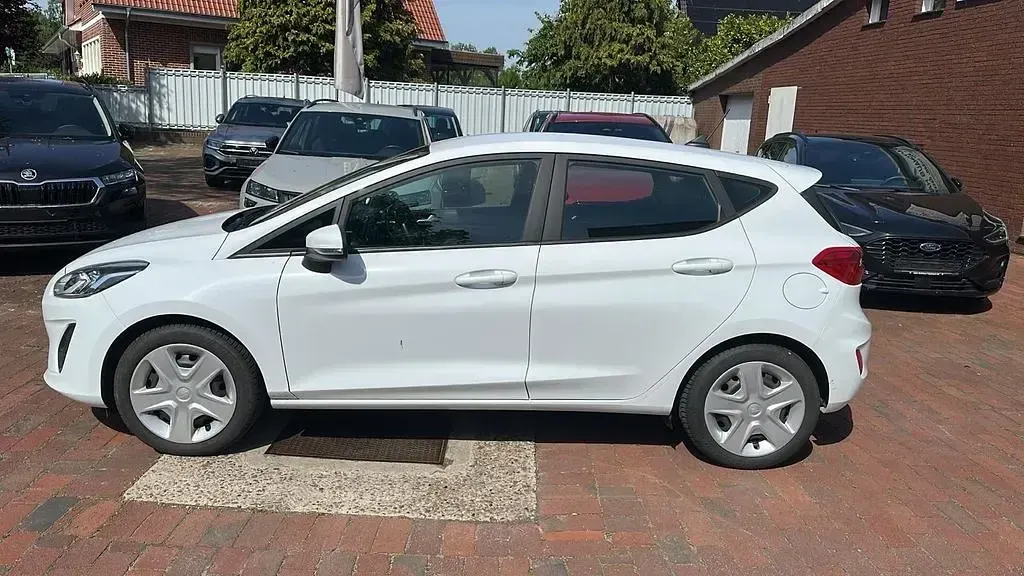Gebraucht Ford Fiesta Cool & Connect 75 PS (55 kW) 2020 Weiß Kleinwagen