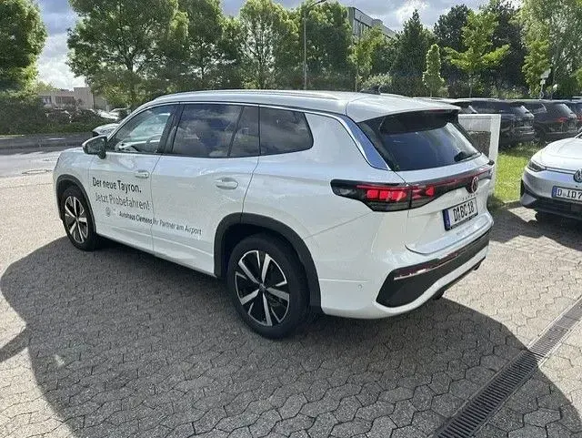 Gebraucht VW Tayron Elegance 150 PS (110 kW) 2025 Weiß SUV