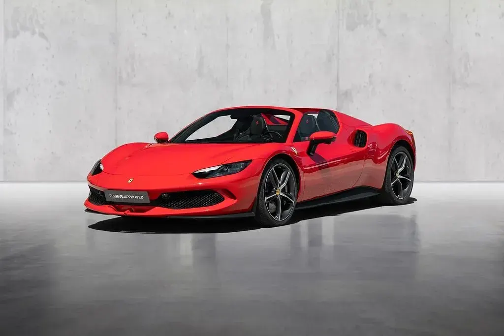 Gebraucht Ferrari 296 829 PS (609 kW) 2023 Rot Cabrio
