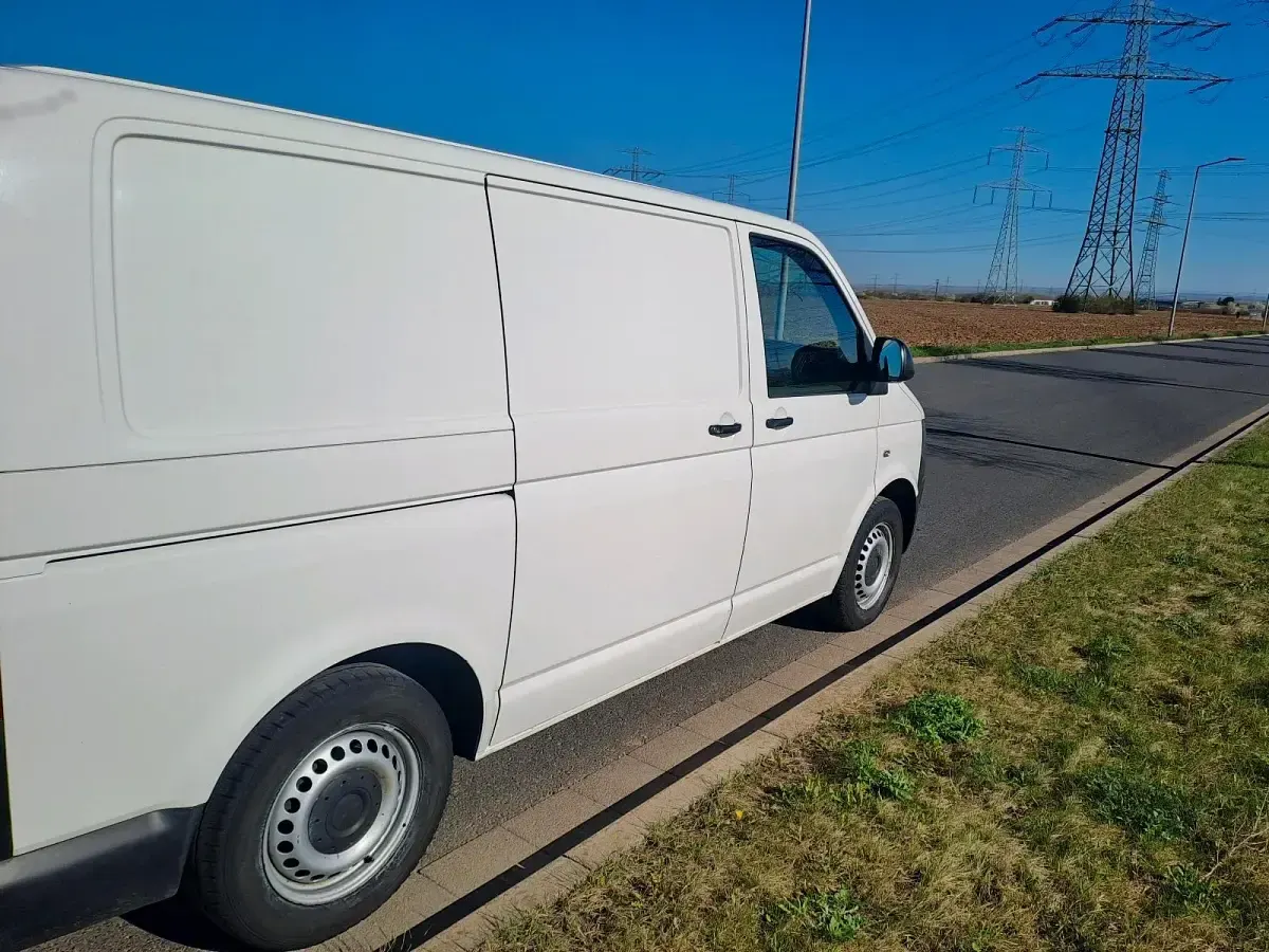 Second-hand VW Transporter 102 CP (75 kW) 2015 Alb Van