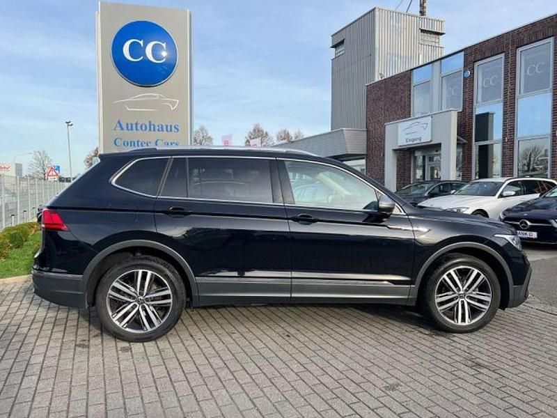 Schwarz Gebraucht 2022 VW Tiguan Allspace Life SUV | 25.700 € (Fairer Preis) - Bild 1/3
