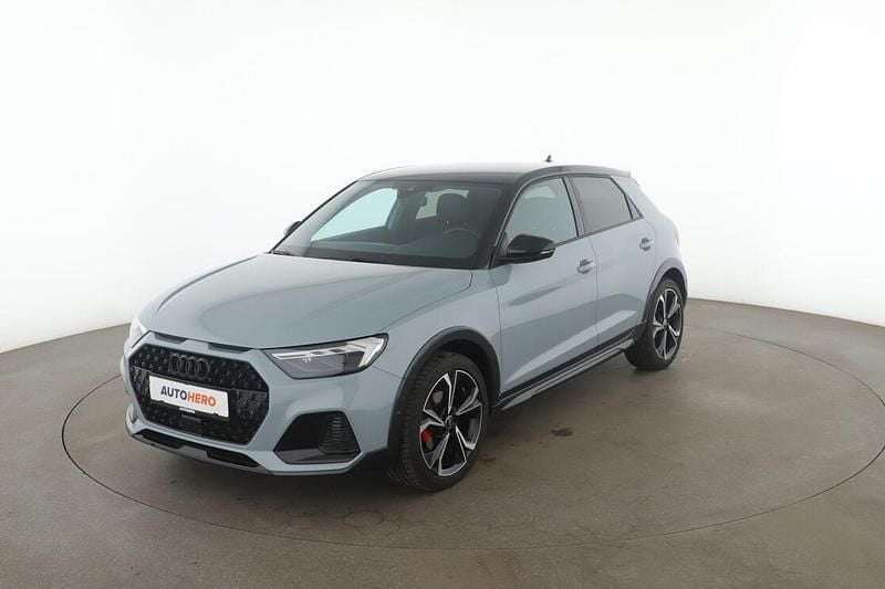 Grau Gebraucht 2023 Audi A1 Kleinwagen | 28.340 € - Bild 1/3