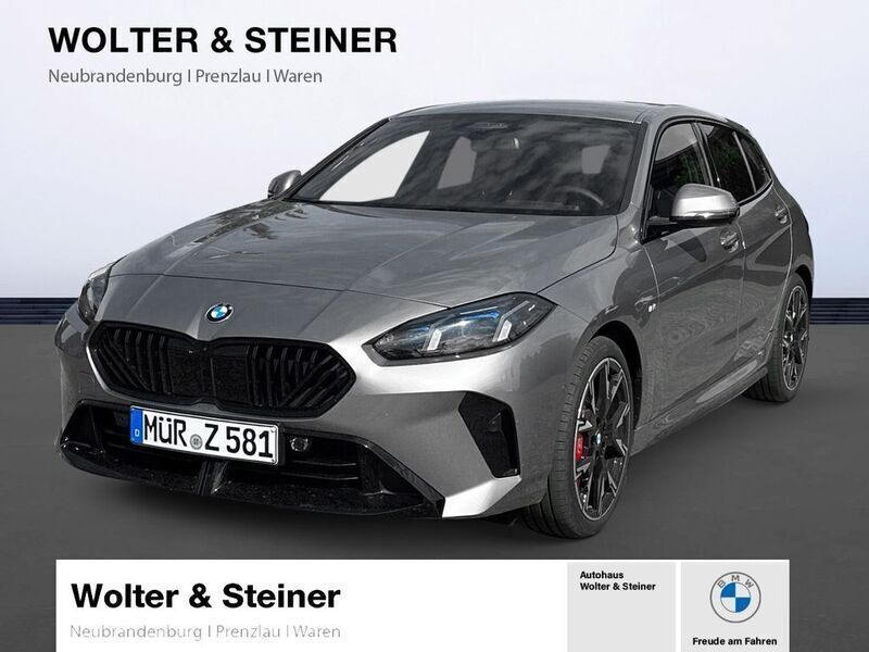 Grau Gebraucht 2025 BMW 120 M Sport Kleinwagen | 46.620 € (Teuer) - Bild 1/4