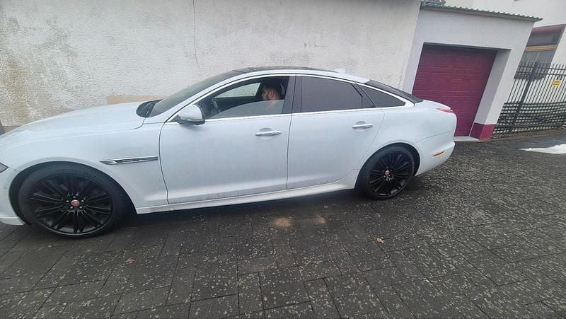 Gebraucht Jaguar XJ R 300 PS (220 kW) 2016 Weiß Limousine