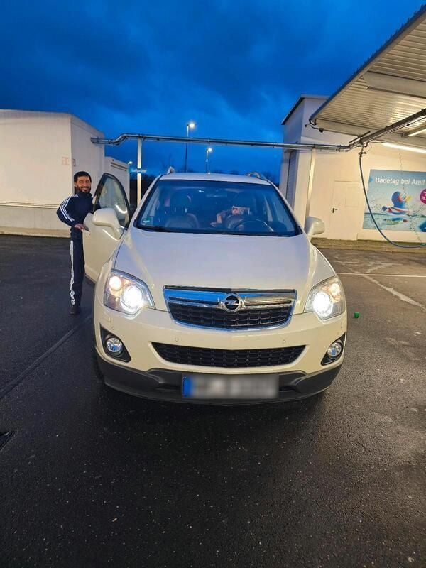 Weiß Gebraucht 2011 Opel Antara SUV | 6.250 € (Etwas zu teuer) - Bild 1/3