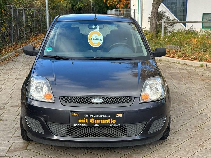 Gebraucht Ford Fiesta Style 60 PS (44 kW) 2008 Grau Kleinwagen