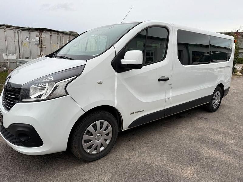 Gebraucht Renault Trafic Expression 125 PS (91 kW) 2017 Weiß Van / Kleinbus