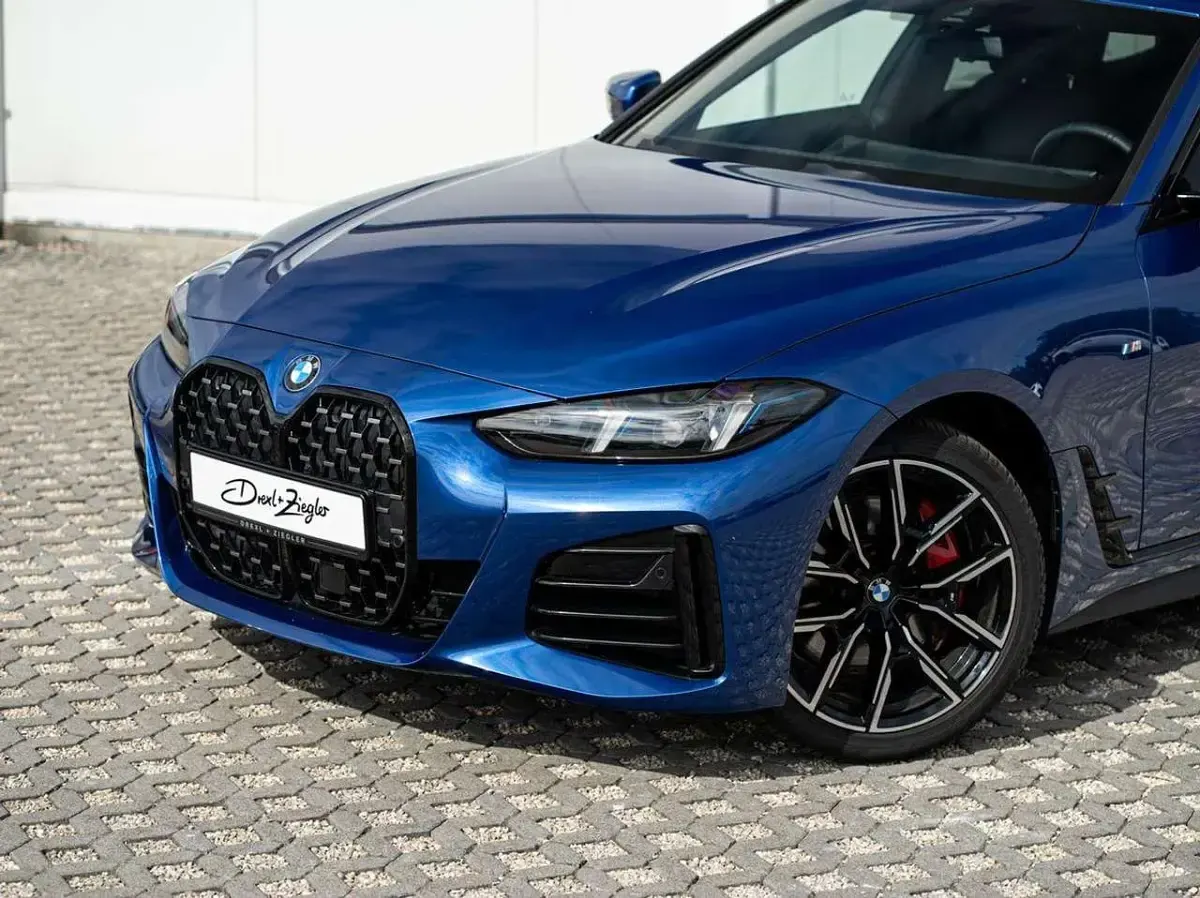 Gebraucht BMW 420 M Sport 190 PS (139 kW) 2025 M portiamo blau metallic Coupé
