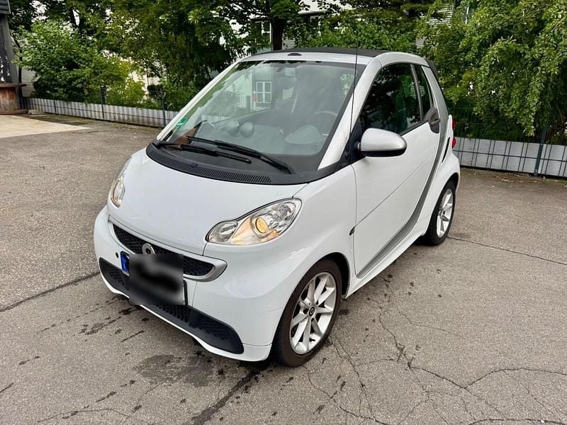 Weiß Gebraucht 2013 Smart ForTwo Coupé Cabrio | 6.990 € (Fairer Preis) - Bild 1/4