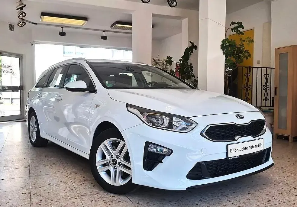 Gebraucht Kia Ceed Sportswagon Vision 136 PS (100 kW) 2021 Weiß Kombi