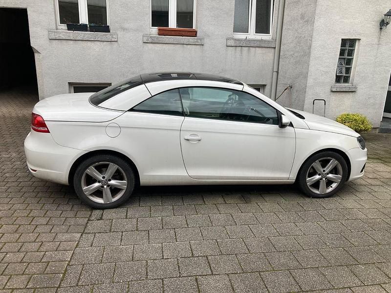 Gebraucht VW Eos 211 PS (155 kW) 2012 Weiß Cabrio