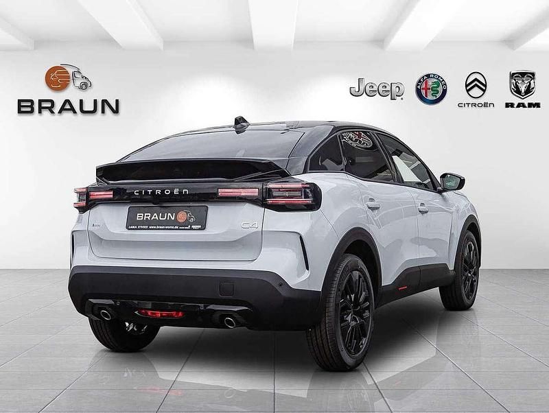 Gebraucht Citroën C4 145 PS (106 kW) 2025 Okenitweiß Limousine