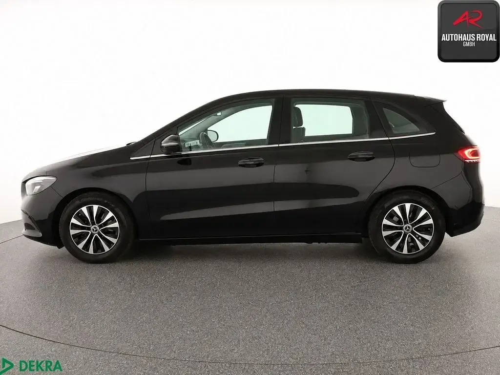 Gebraucht Mercedes B180 Style 136 PS (100 kW) 2021 Schwarz Van / Kleinbus