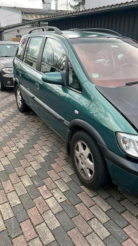 Gebraucht Opel Zafira 2002 Grün Van / Kleinbus