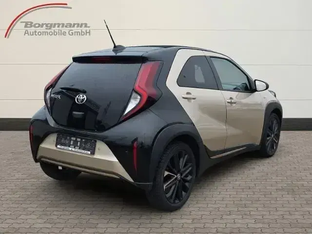 Gebraucht Toyota Aygo X Style 72 PS (52 kW) 2023 Beige SUV
