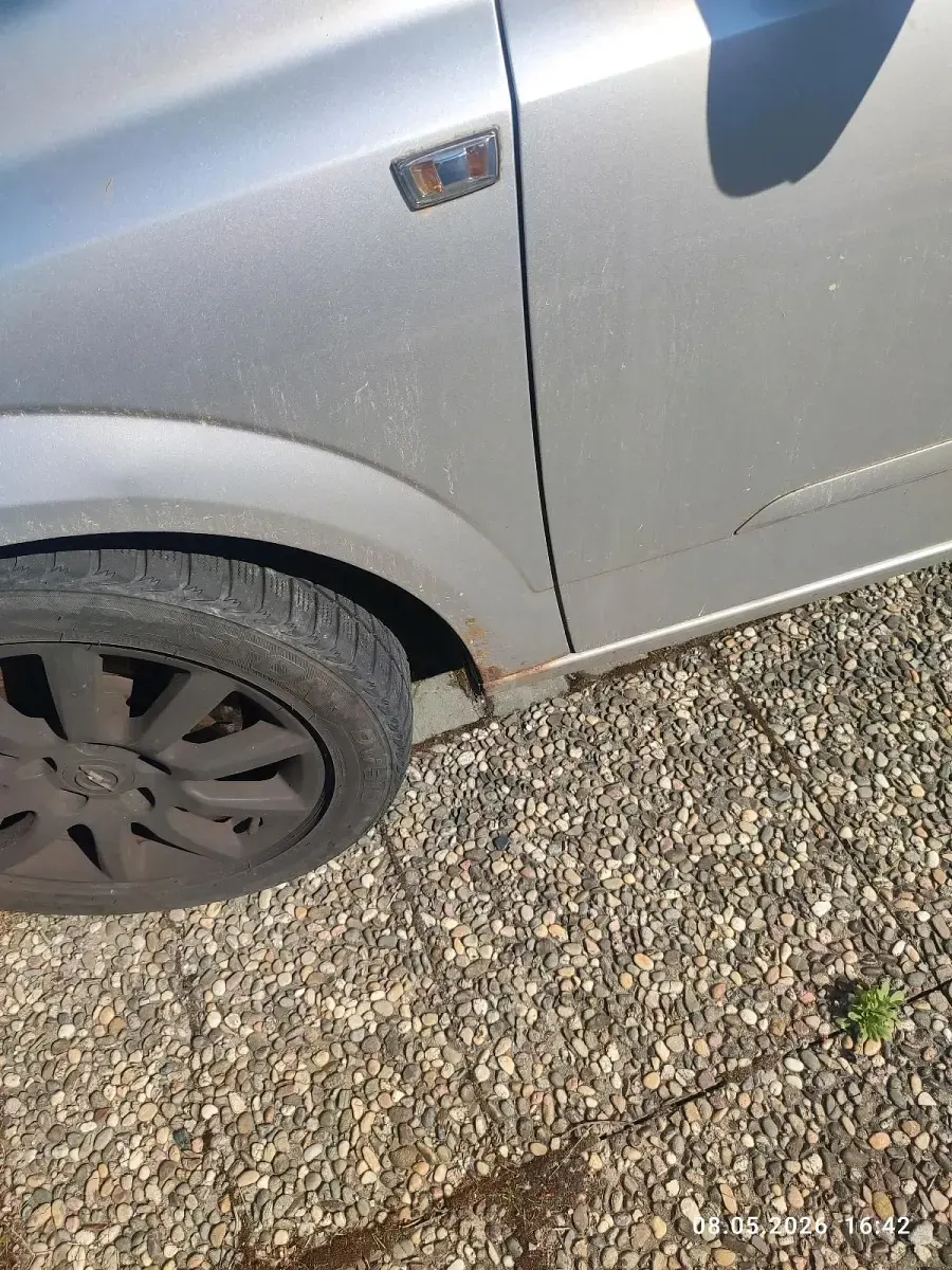 Gebraucht Opel Astra 105 PS (77 kW) 2007 Silber Kombi