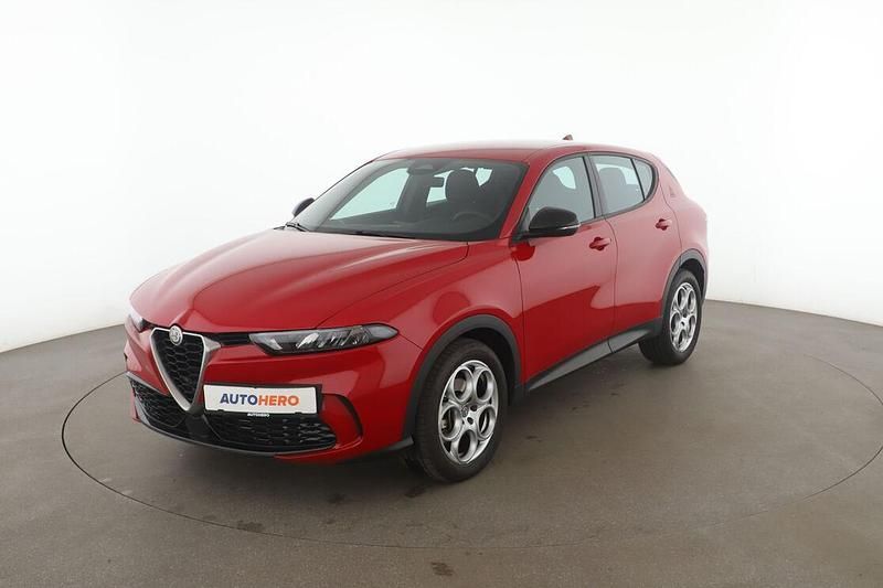 Rot Gebraucht 2023 Alfa Romeo Tonale Super SUV | 24.500 € (Guter Preis) - Bild 1/3