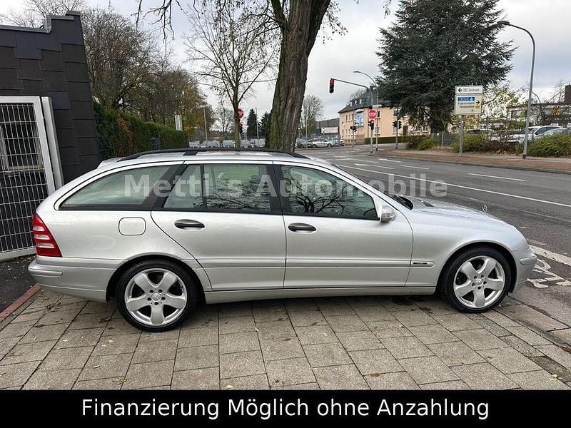 Gebraucht Mercedes C180 143 PS (105 kW) 2004 Silber Limousine