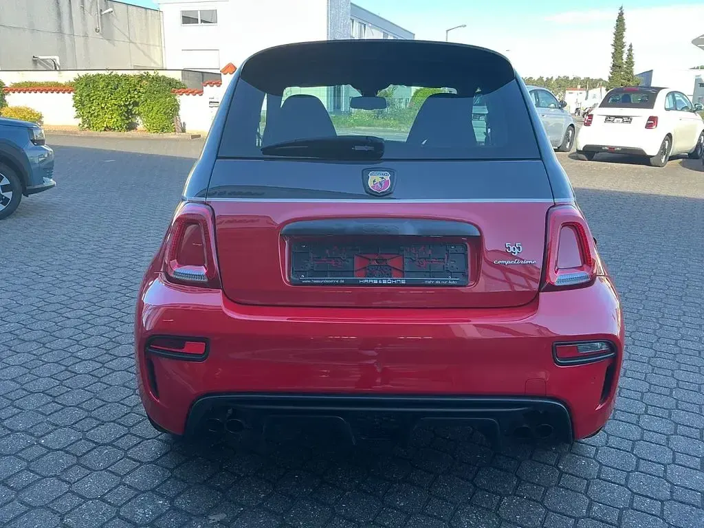 Gebraucht Abarth 595 Competizione 179 PS (131 kW) 2018 Bicolore pista grau/abarth rot Kleinwagen