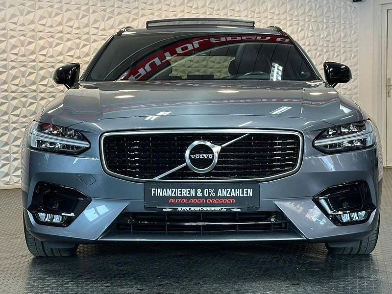 Gebraucht Volvo V90 R-Design 190 PS (139 kW) 2020 Osmium / metallic Kombi
