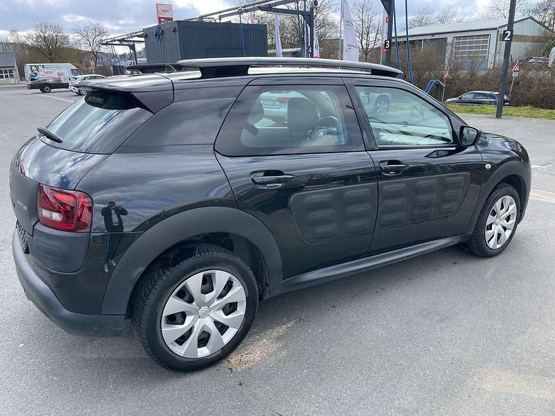 Gebraucht Citroën C4 82 PS (60 kW) 2017 Schwarz Limousine