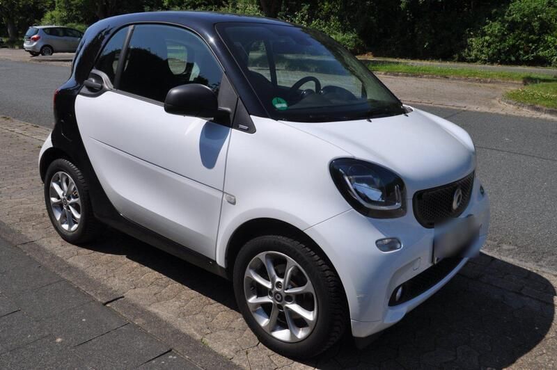 Gebraucht 2019 Smart ForTwo Coupé Kleinwagen | 11.000 € (Fairer Preis) - Bild 1/4