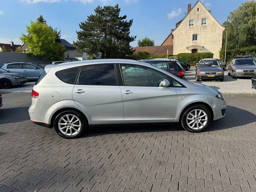 Gebraucht Seat Altea XL Copa 125 PS (91 kW) 2011 Silber Van / Kleinbus