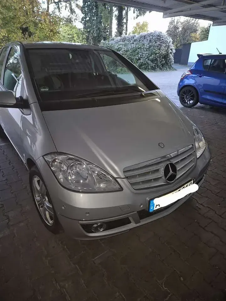Gebraucht Mercedes A160 Elegance 95 PS (69 kW) 2010 Limousine