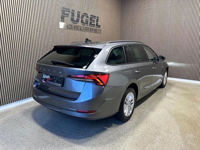 Gebraucht Skoda Octavia 150 PS (110 kW) 2024 Graphitegrau metallic Kombi