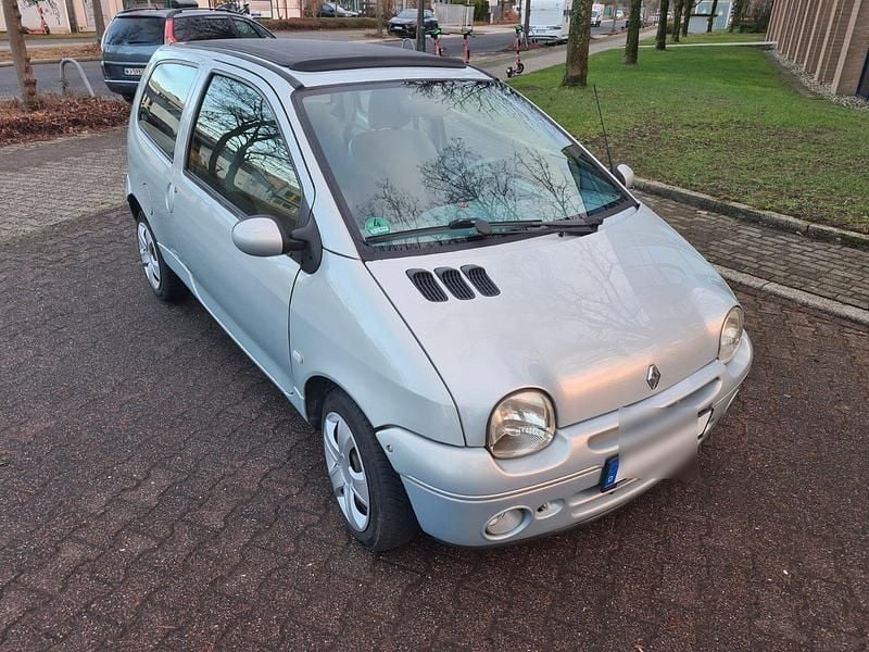 Silber Gebraucht 2004 Renault Twingo Dynamique Kleinwagen | 500 € (Superpreis) - Bild 1/4