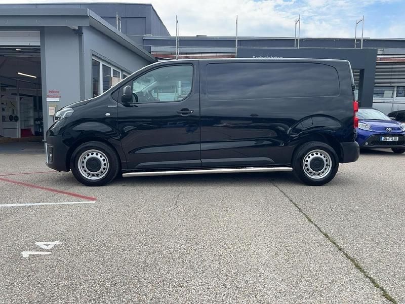 Gebraucht Toyota Proace Plus 144 PS (105 kW) 2022 Schwarz Van / Kleinbus