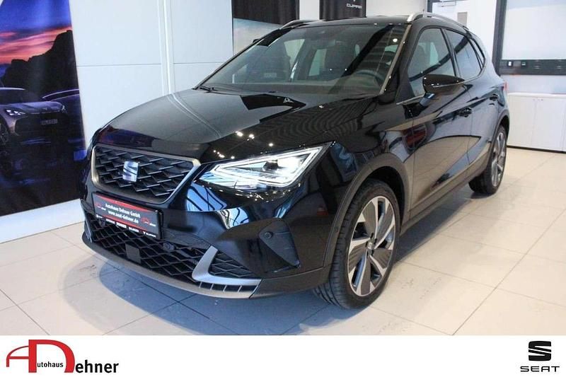 Mitternachtsschwarz Gebraucht 2025 Seat Arona FR SUV | 24.980 € (Etwas zu teuer) - Bild 1/4