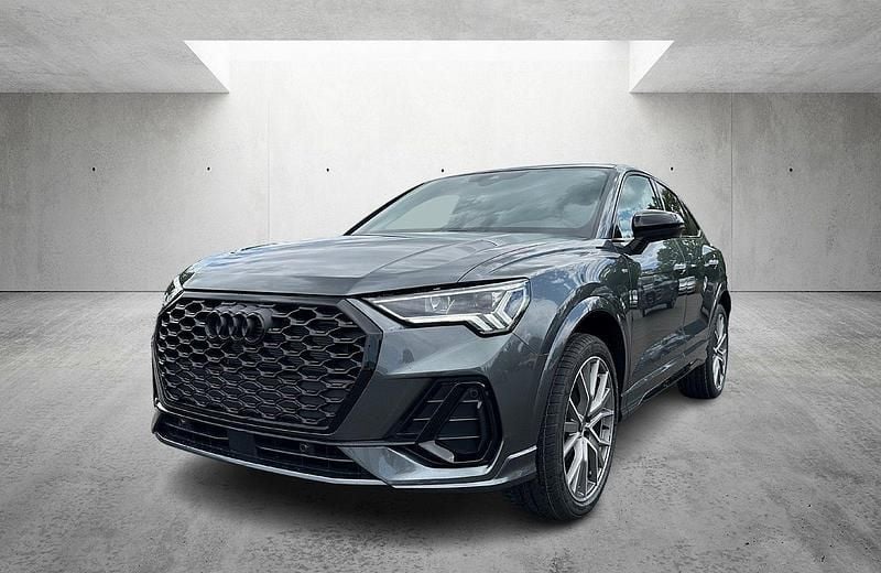 Grau Neu 2025 Audi Q3 Sportback S-Line SUV | 54.750 € - Bild 1/4