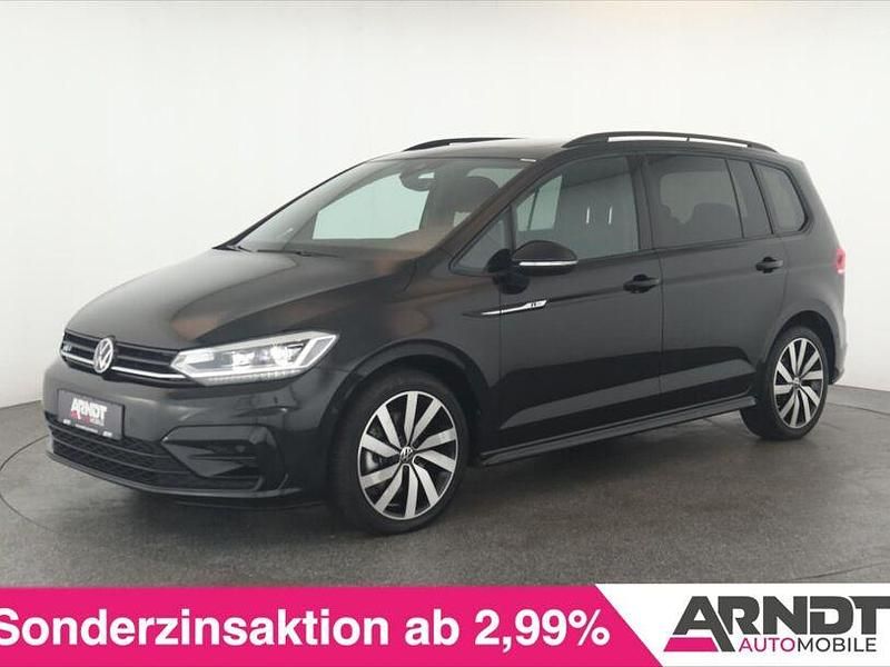 Gebraucht VW Touran Highline 150 PS (110 kW) 2025 Deep black perleffekt Van / Kleinbus