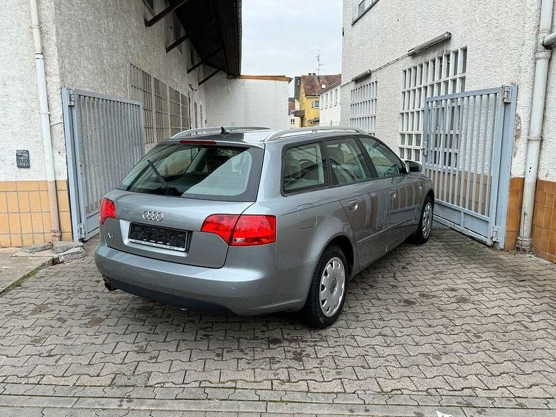 Gebraucht Audi A4 131 PS (96 kW) 2004 Grau Kombi