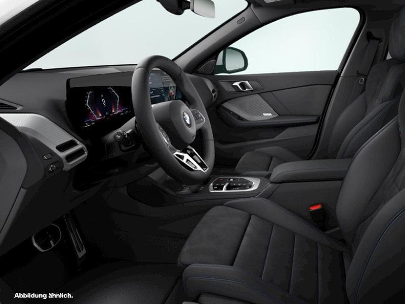 Weiß Gebraucht 2025 BMW 120 M Sport Kleinwagen | 35.130 € (Teuer) - Bild 1/2