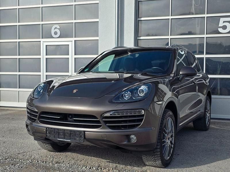 Gebraucht Porsche Cayenne 245 PS (180 kW) 2012 Braun SUV