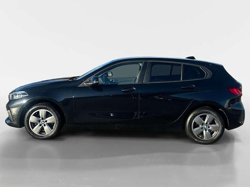 Gebraucht BMW 118 Advantage 136 PS (100 kW) 2024 Saphirschwarz metallic Kleinwagen