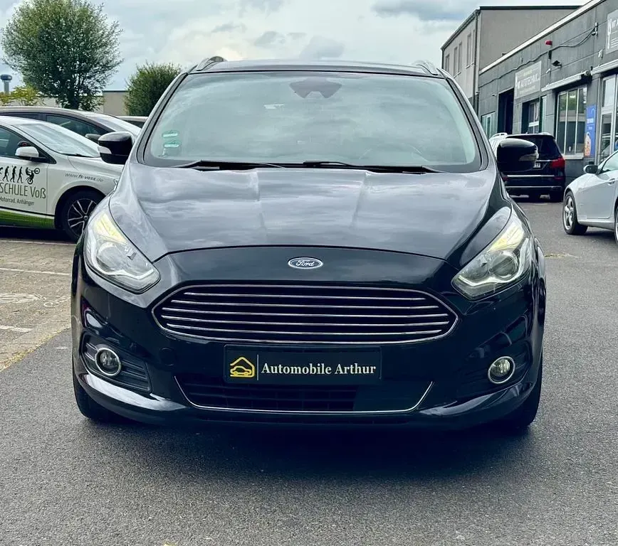 Gebraucht Ford S-MAX S 150 PS (110 kW) 2016 Schwarz Van / Kleinbus