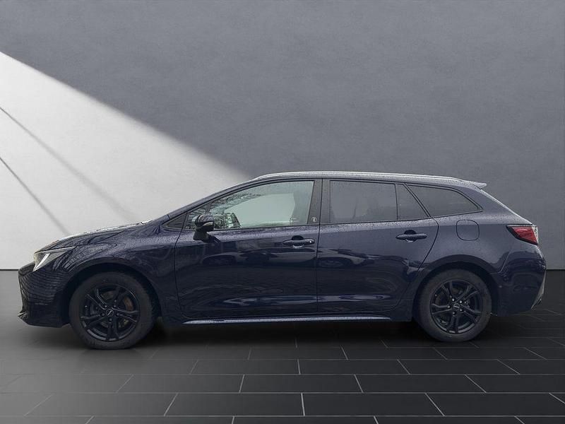 Gebraucht Toyota Corolla Team 184 PS (135 kW) 2022 Blau Limousine