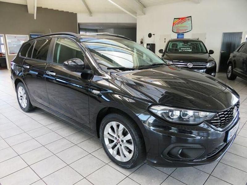 Gebraucht Fiat Tipo Easy 110 PS (80 kW) 2017 Schwarz Kombi
