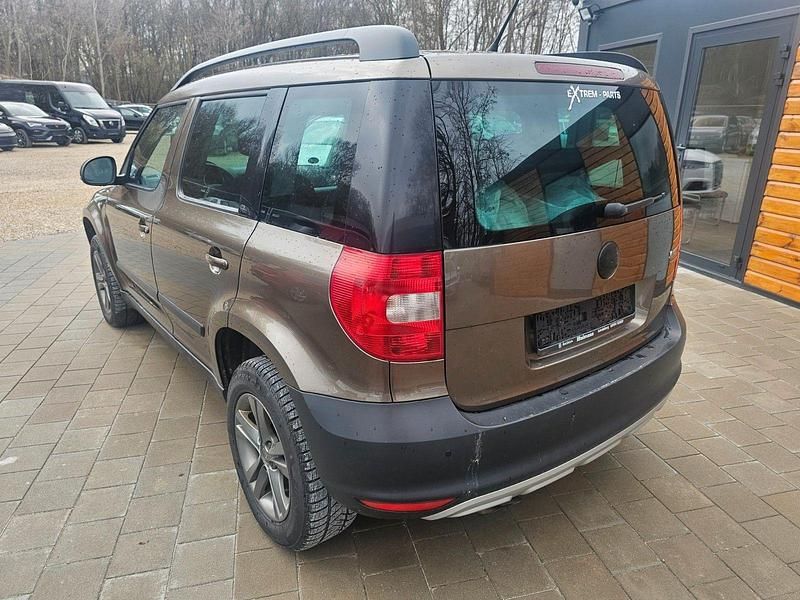 Gebraucht Skoda Yeti Plus Edition 122 PS (89 kW) 2012 Braun SUV