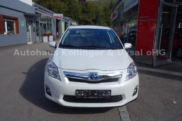 Gebraucht Toyota Auris Life 99 PS (72 kW) 2011 Weiß metallic Limousine