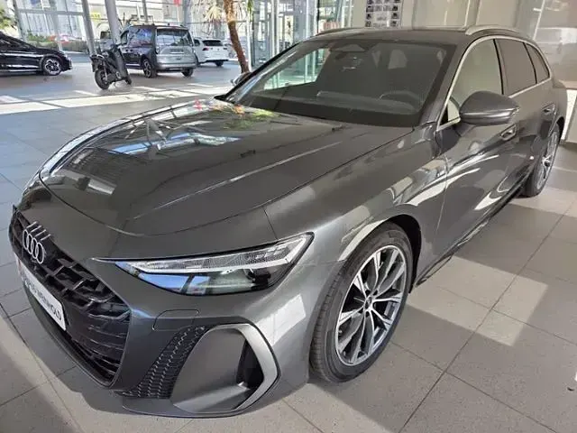 Gebraucht Audi A6 Ambiente 204 PS (150 kW) 2025 Grau Kombi