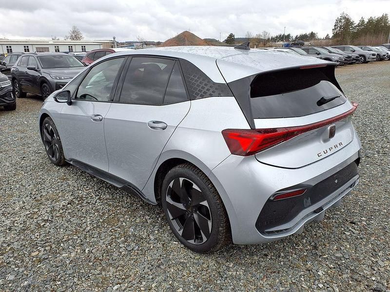 Neu Cupra Born 169 kW (231 PS) 2026 Silber Kleinwagen